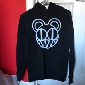 Size S bear symbol. Raidiohead black and white hoodie